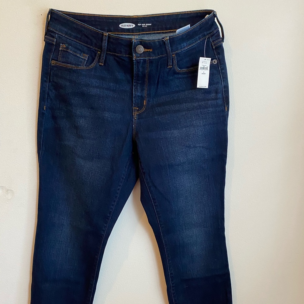 Navy blue short skinny jeans